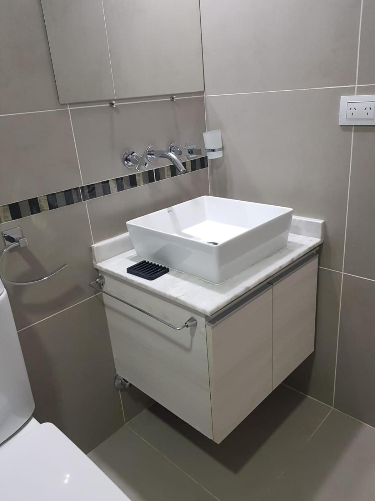 Apartamento Depto - Edificio Opera 3 - E - Solo Familiar *